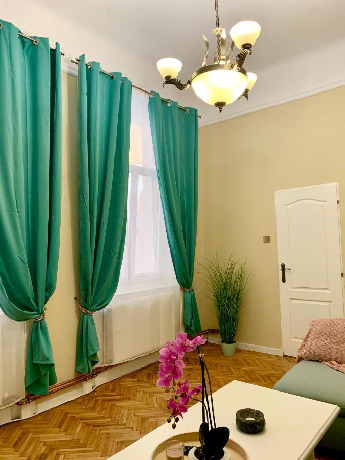 Art Nouveau Apartment Ultracentral Oradea Εξωτερικό φωτογραφία